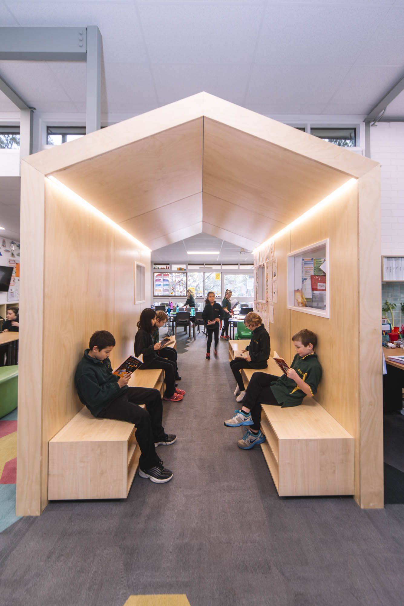 WATTLE GLEN PRIMARY SCHOOL Location: Wattle Glen, Victoria Status: Completed 2017 Team: Tisha Lee, Nick Jacometti, Welan Chu, Sean Dugdale, Shannon Furness